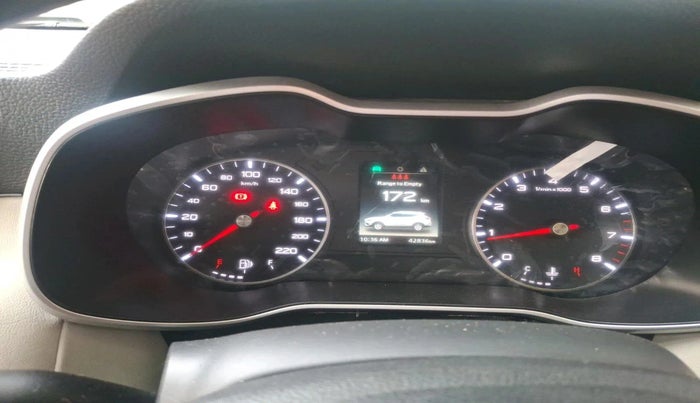 2023 MG ASTOR STYLE 1.5 MT, Petrol, Manual, 42,836 km, interior