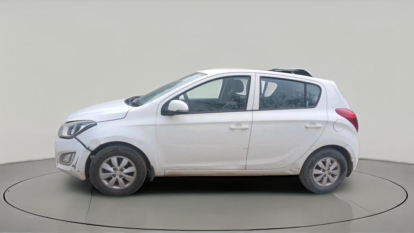 2013 Hyundai i20 SPORTZ 1.2, Petrol, Manual, 1,43,044 km, exterior