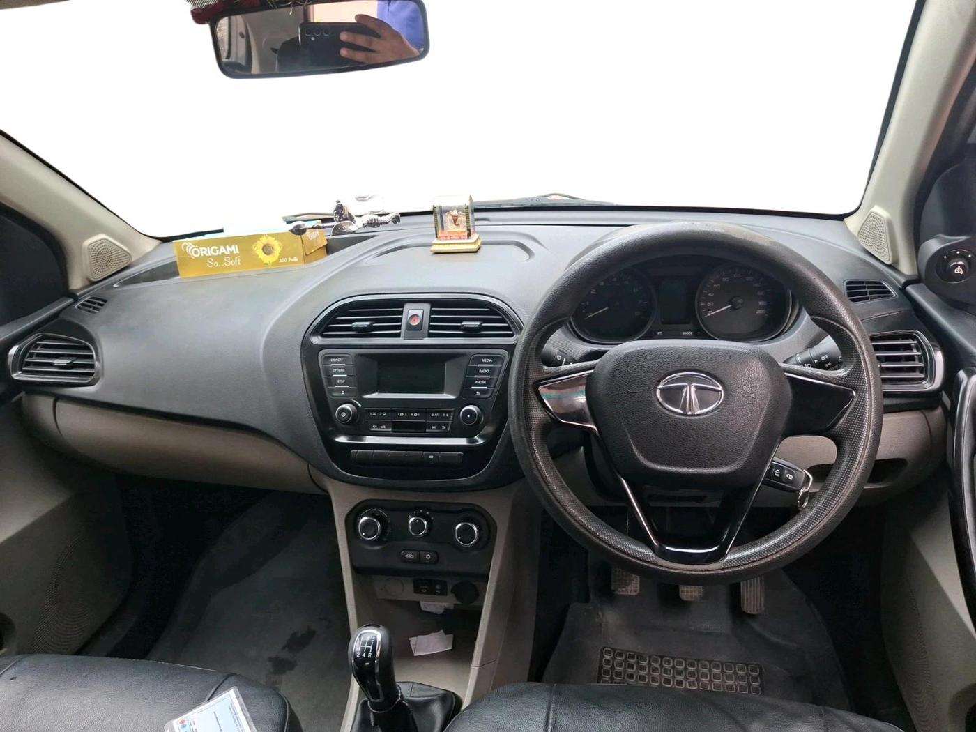 2018 Tata Tiago XT PETROL, Petrol, Manual, 74,932 km, interior