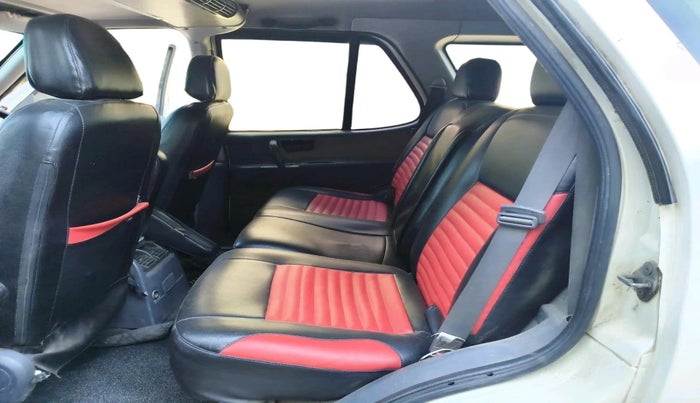 2007 Tata Safari 4X2 LX DICOR, Diesel, Manual, 2,40,615 km, interior