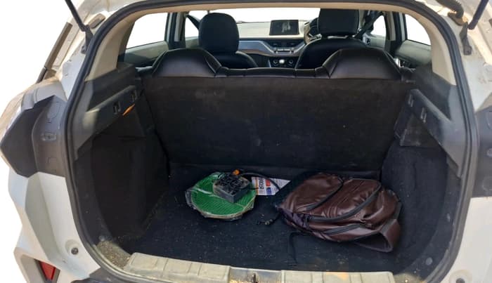 2023 Tata NEXON XM PETROL, Petrol, Manual, 70,238 km, exterior