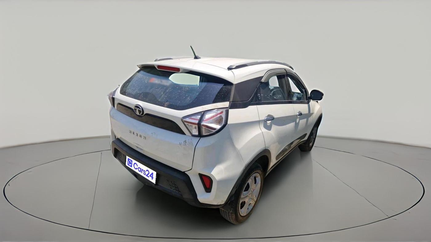 2023 Tata NEXON XM PETROL, Petrol, Manual, 70,238 km, exterior