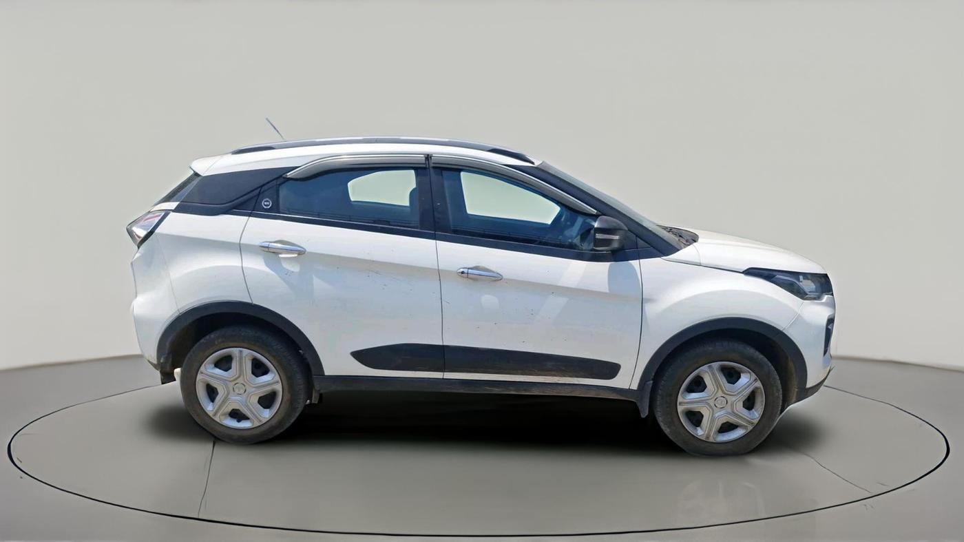 2023 Tata NEXON XM PETROL, Petrol, Manual, 70,238 km, exterior