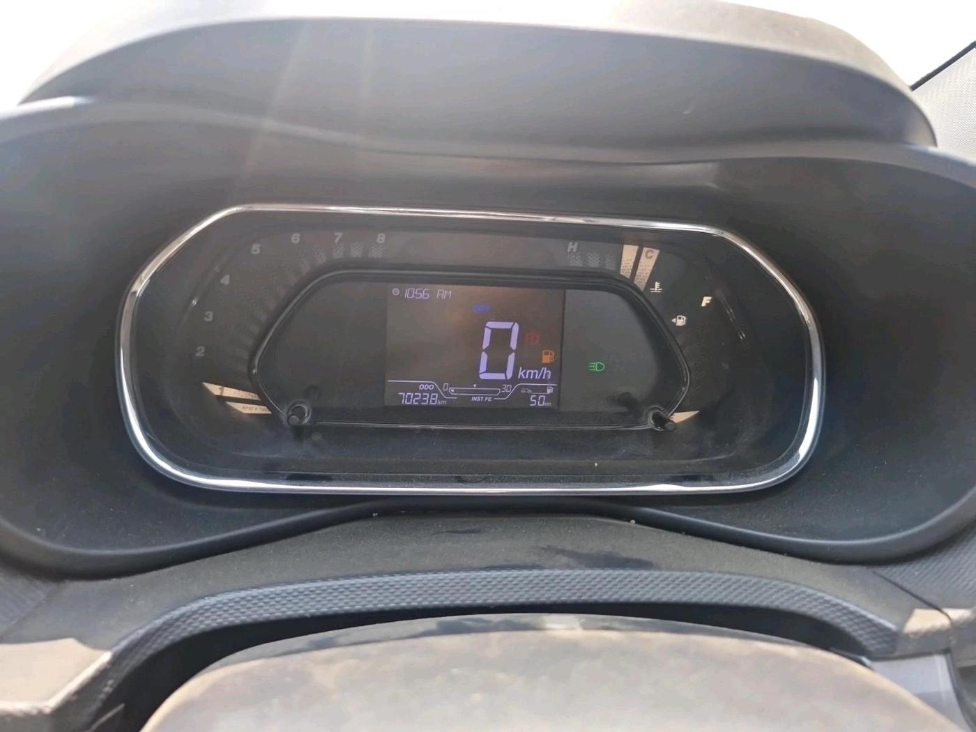 2023 Tata NEXON XM PETROL, Petrol, Manual, 70,238 km, interior