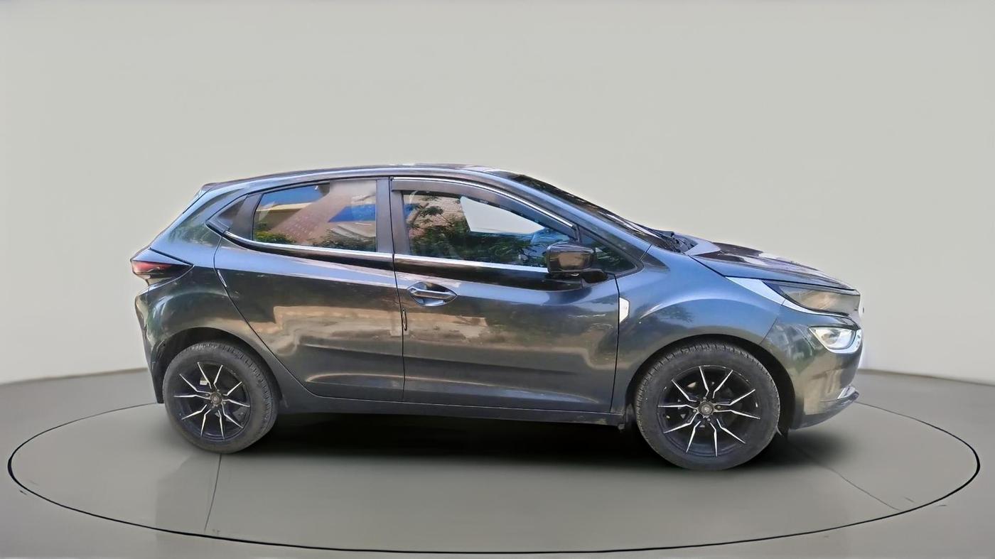 2020 Tata ALTROZ XT PETROL, Petrol, Manual, 1,06,247 km, exterior