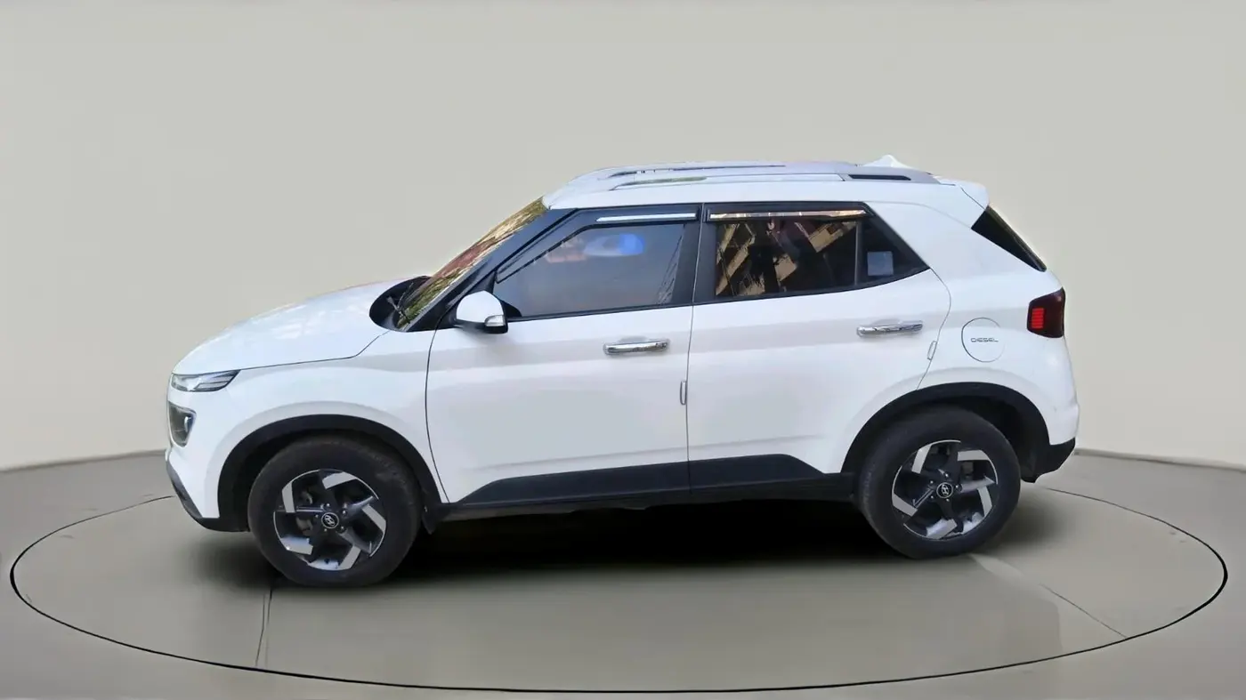2020 Hyundai VENUE SX 1.5 CRDI, Diesel, Manual, 92,696 km, exterior