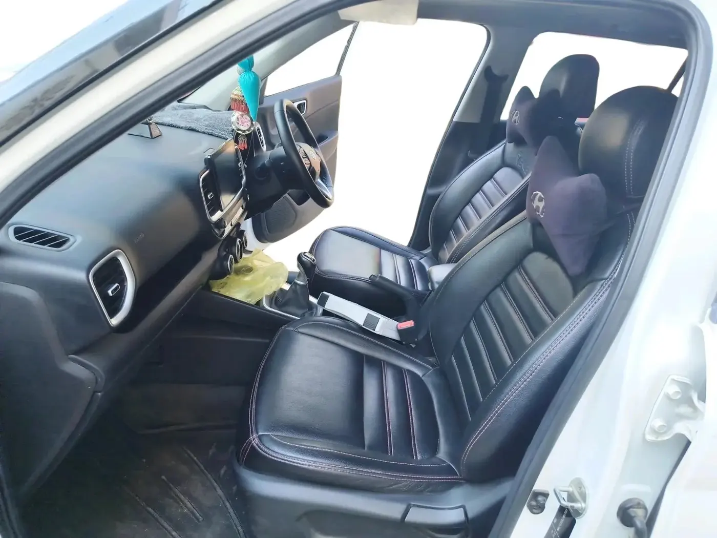 2020 Hyundai VENUE SX 1.5 CRDI, Diesel, Manual, 92,696 km, interior
