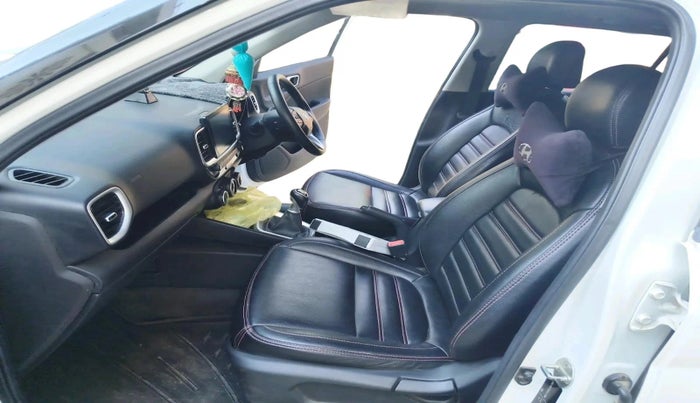 2020 Hyundai VENUE SX 1.5 CRDI, Diesel, Manual, 92,696 km, interior