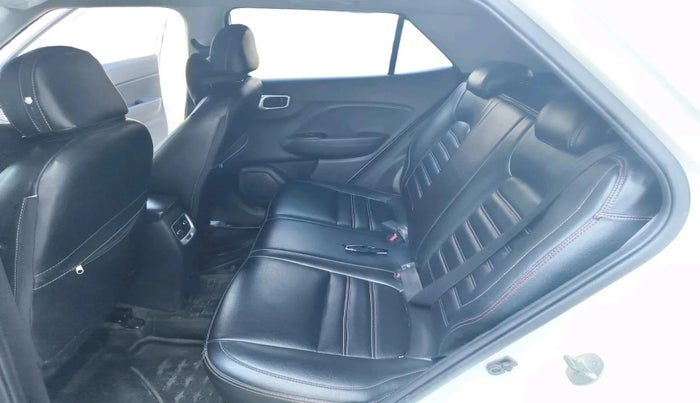 2020 Hyundai VENUE SX 1.5 CRDI, Diesel, Manual, 92,696 km, interior