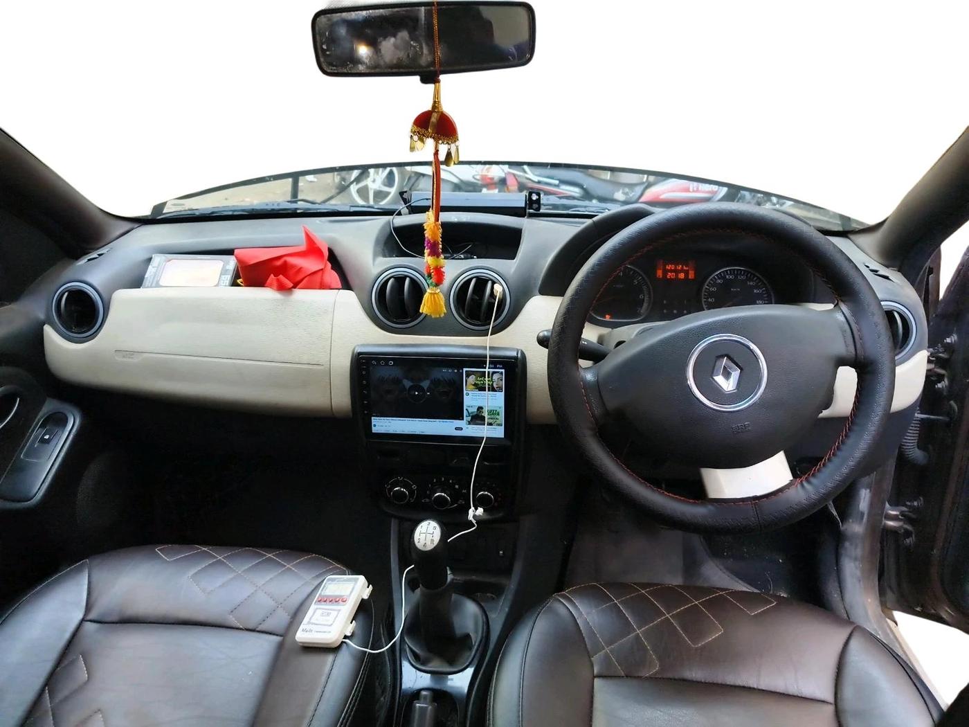 2013 Renault Duster 85 PS RXL DIESEL, Diesel, Manual, 1,20,121 km, interior