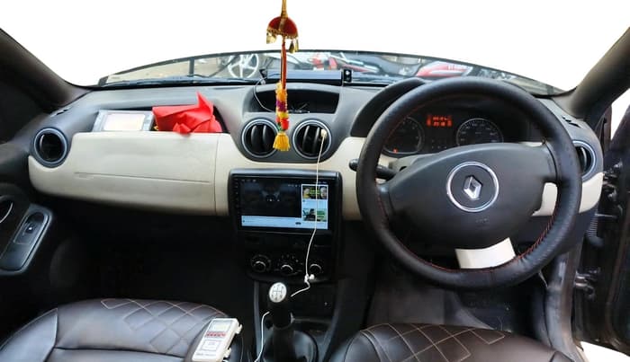 2013 Renault Duster 85 PS RXL DIESEL, Diesel, Manual, 1,20,121 km, interior