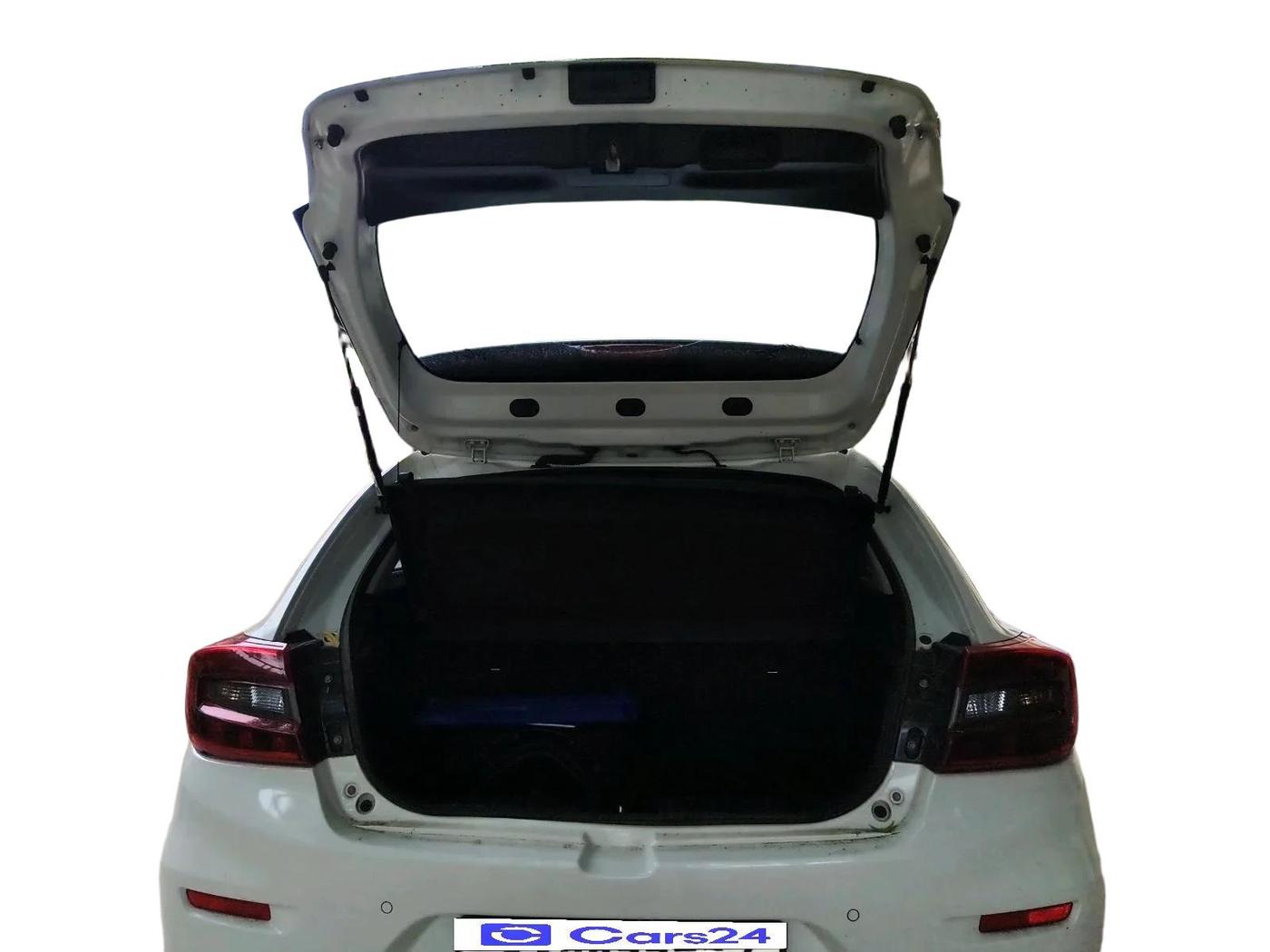 2024 Maruti Baleno ZETA PETROL 1.2, Petrol, Manual, 26,740 km, exterior