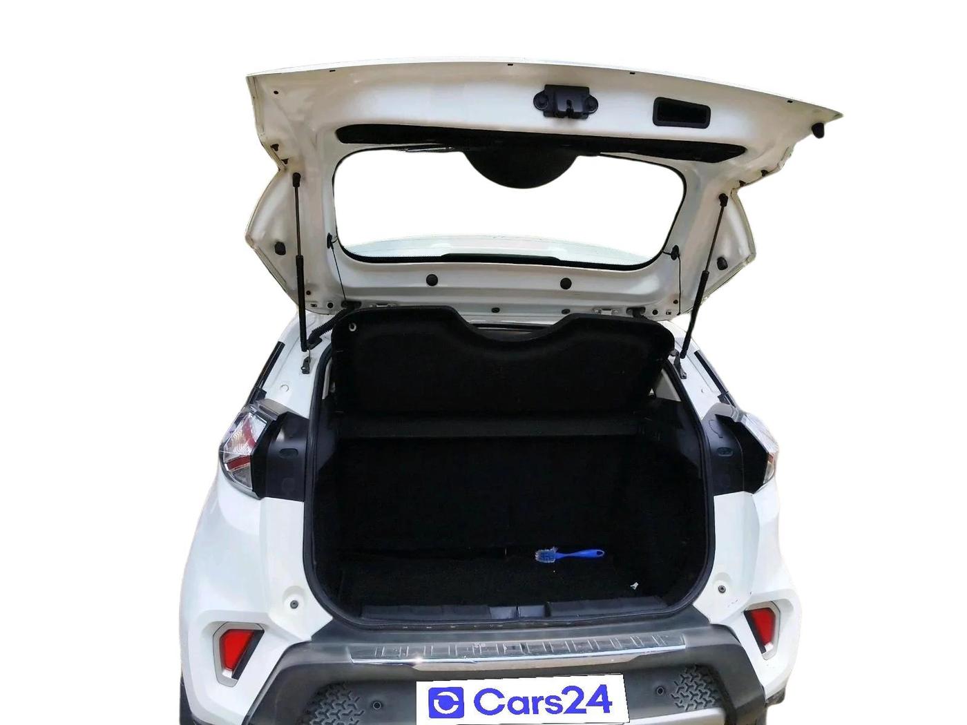 2022 Tata NEXON XZ PLUS PETROL, Petrol, Manual, 65,310 km, exterior