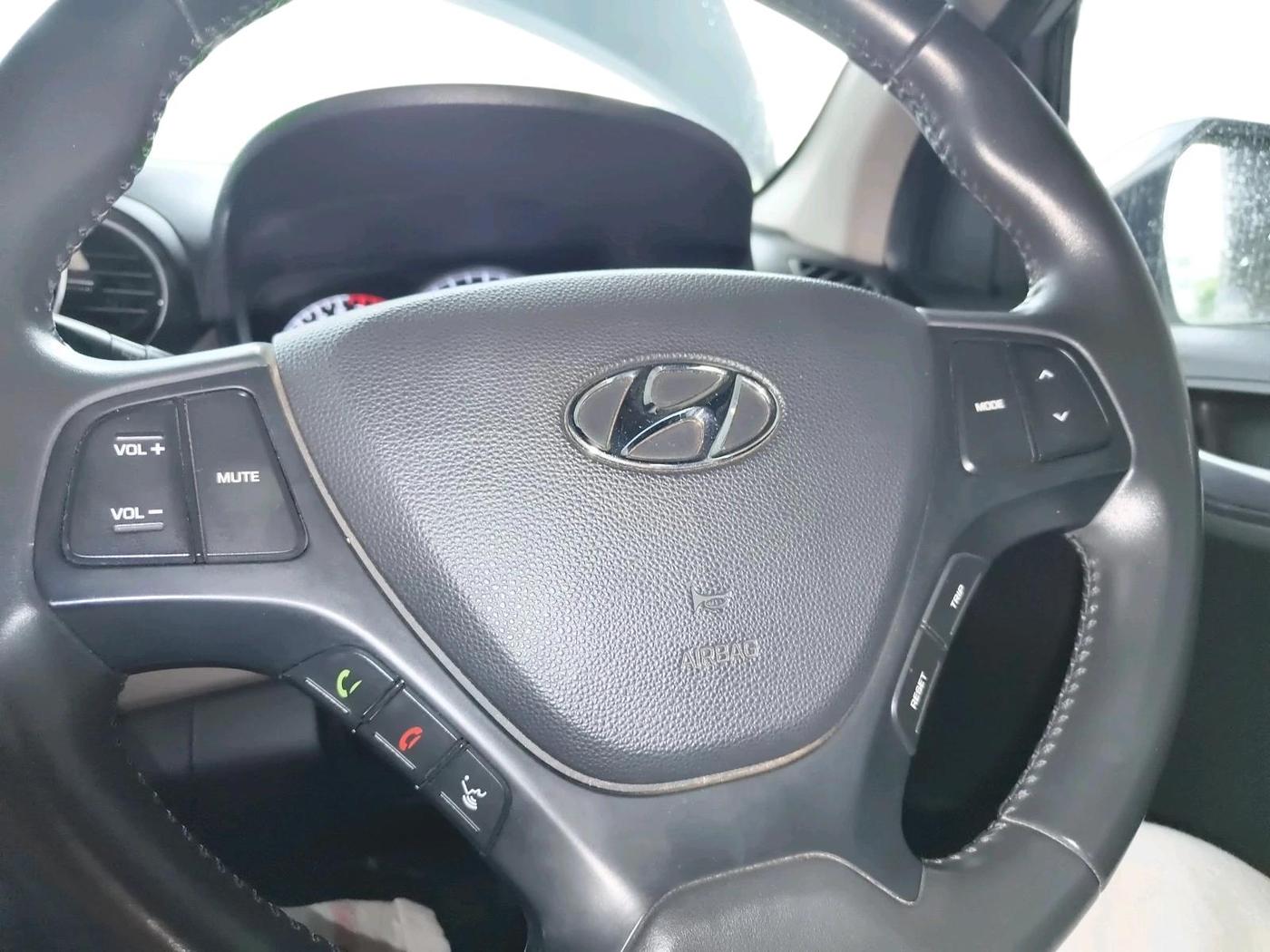 2019 Hyundai Grand i10 ASTA 1.2 KAPPA VTVT, Petrol, Manual, 40,475 km, interior