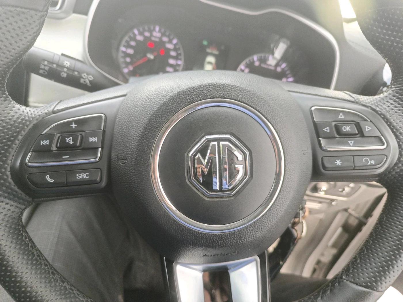 2024 MG ASTOR Sprint 1.5 MT (Ivory), Petrol, Manual, 17,299 km, interior