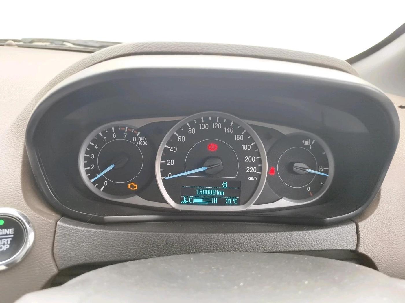 2019 Ford FREESTYLE TITANIUM 1.2 PETROL, Petrol, Manual, 1,58,808 km, interior