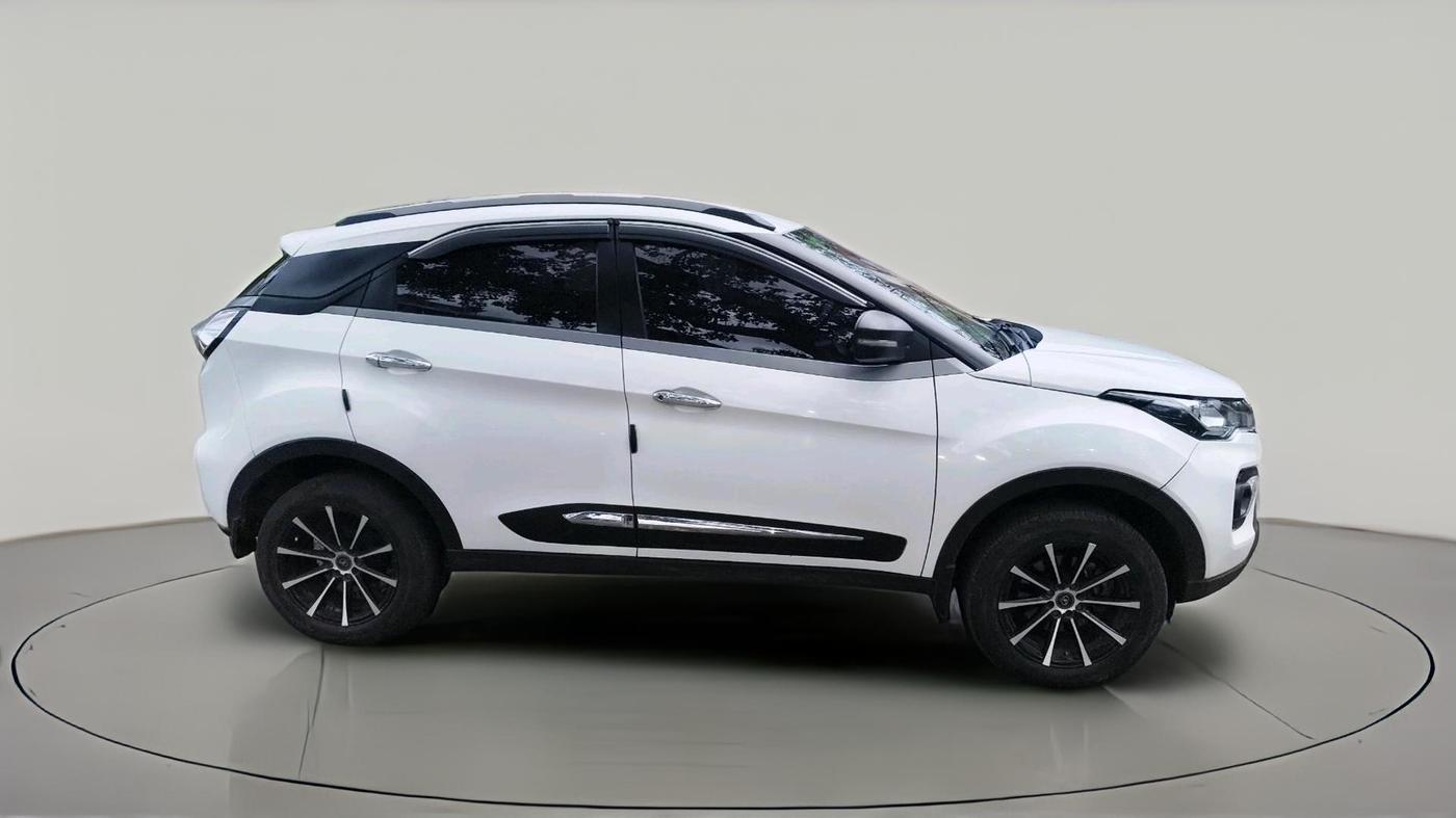 2022 Tata NEXON XM SUNROOF PETROL, Petrol, Manual, 40,424 km, exterior