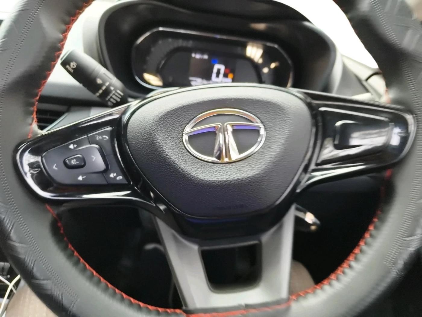 2022 Tata NEXON XM SUNROOF PETROL, Petrol, Manual, 40,424 km, interior
