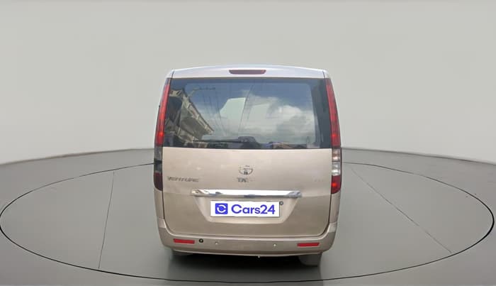 2011 Tata Venture GX 7 STR, Diesel, Manual, 67,669 km, exterior