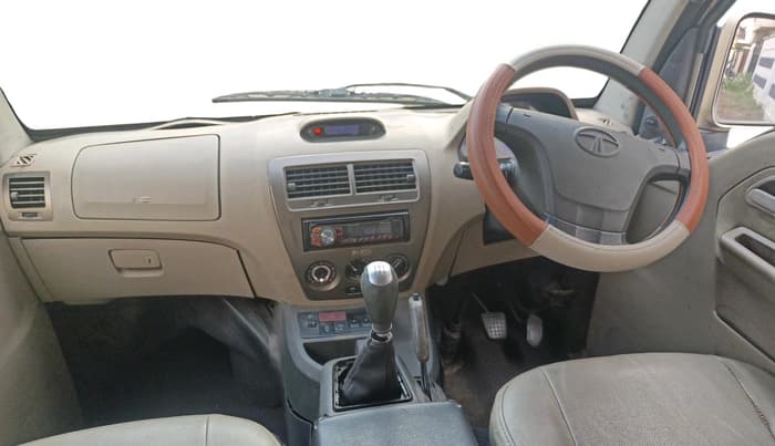 2011 Tata Venture GX 7 STR, Diesel, Manual, 67,669 km, interior