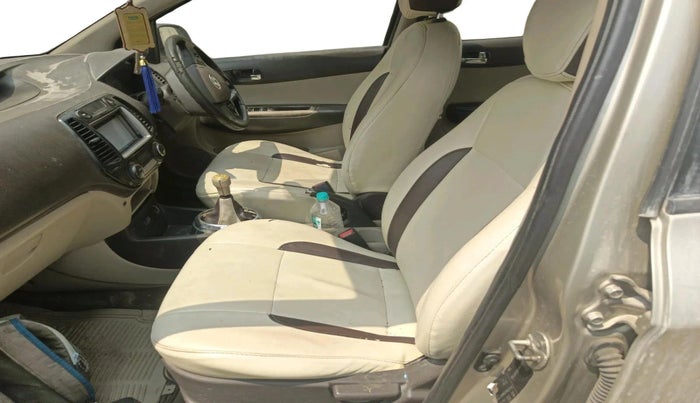 2009 Hyundai i20 ASTA 1.2, Petrol, Manual, 1,22,885 km, interior