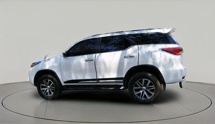 2018 Toyota Fortuner 2.8 4X4 AT, Diesel, Automatic, 1,62,086 km, exterior