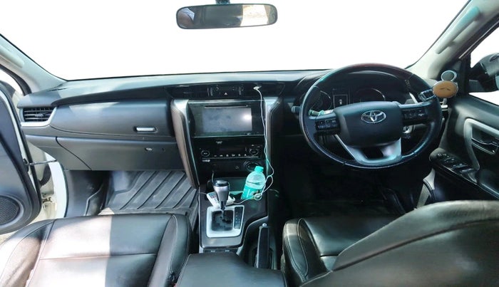 2018 Toyota Fortuner 2.8 4X4 AT, Diesel, Automatic, 1,62,086 km, interior