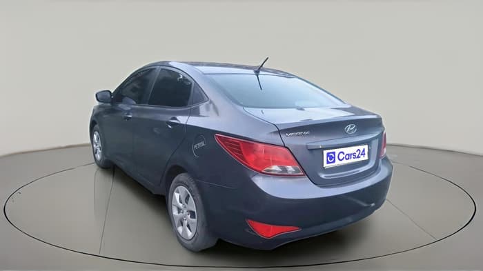 2016 Hyundai Verna FLUIDIC 4S 1.4 VTVT, Petrol, Manual, 1,21,444 km, exterior