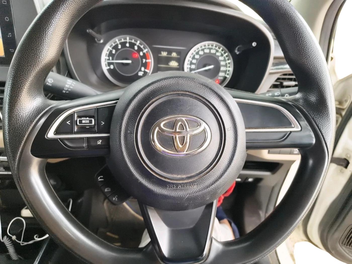 2024 Toyota Glanza S, Petrol, Manual, 43,617 km, interior