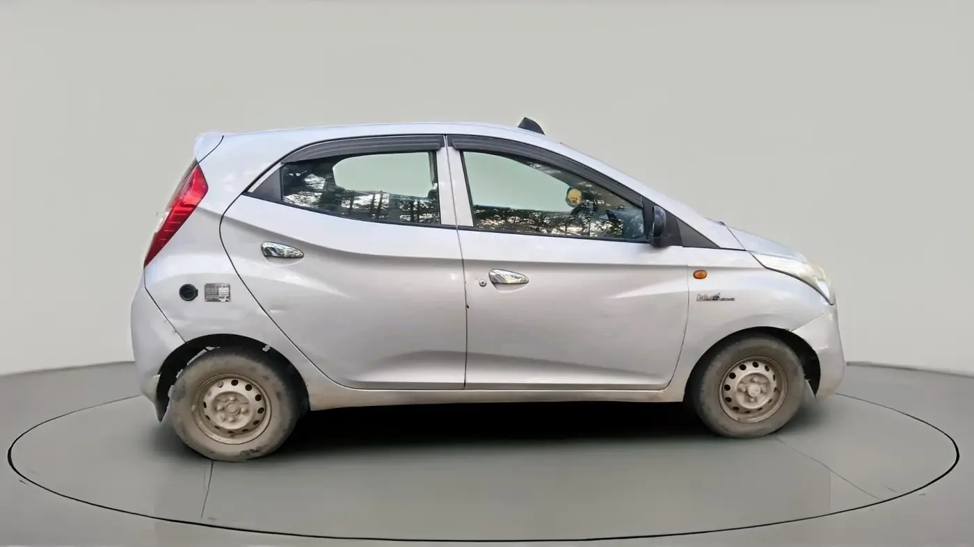 2013 Hyundai Eon ERA + LPG, Petrol, Manual, 1,25,026 km, exterior