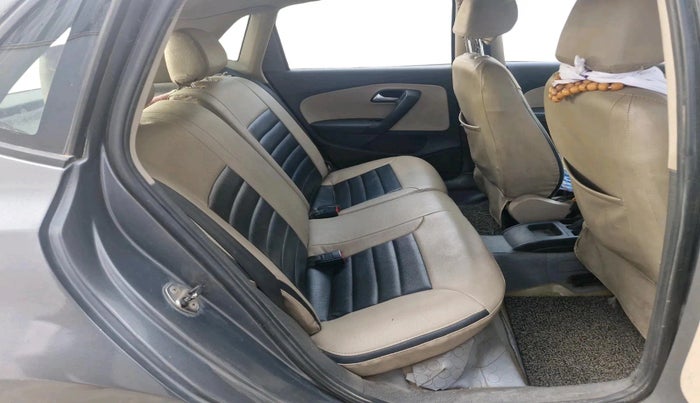 2011 Volkswagen Polo COMFORTLINE 1.2L, Diesel, Manual, 1,13,822 km, interior