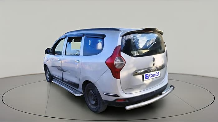 2015 Renault Lodgy 85 PS RXE 7 STR, Diesel, Manual, 2,30,197 km, exterior