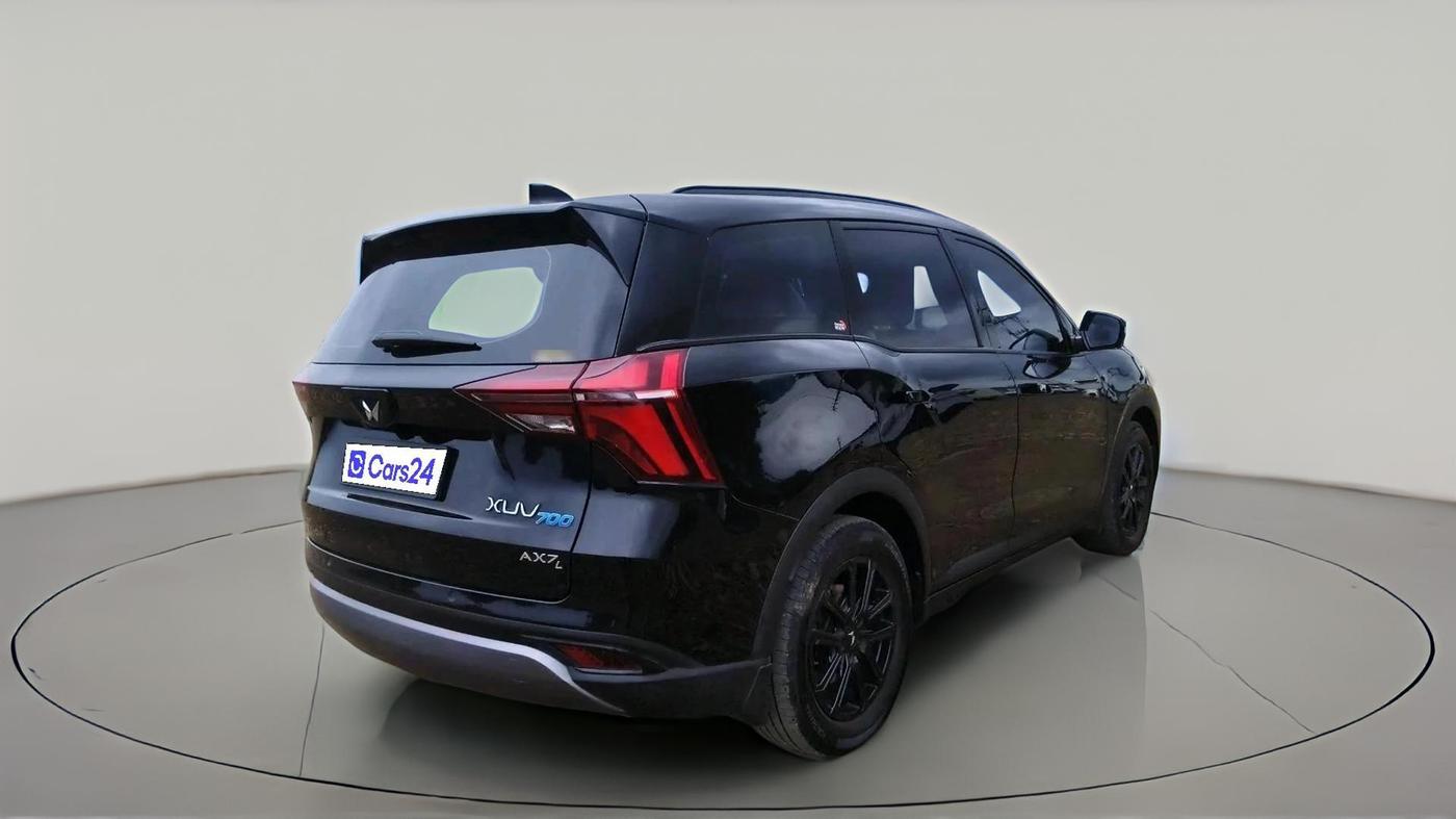 2024 Mahindra XUV700 AX 7 LUXURY D AT 7 STR, Diesel, Automatic, 68,568 km, exterior