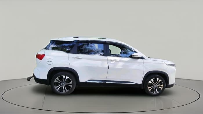 2023 MG HECTOR PLUS SHARP PRO 2.0 TURBO DIESEL 7 STR, Diesel, Manual, 61,491 km, exterior