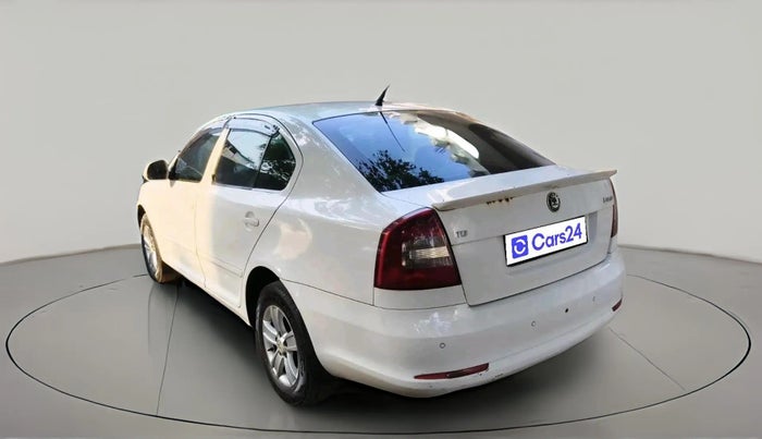 2010 Skoda Laura AMBIENTE 1.9 TDI MT, Diesel, Manual, 1,95,268 km, exterior