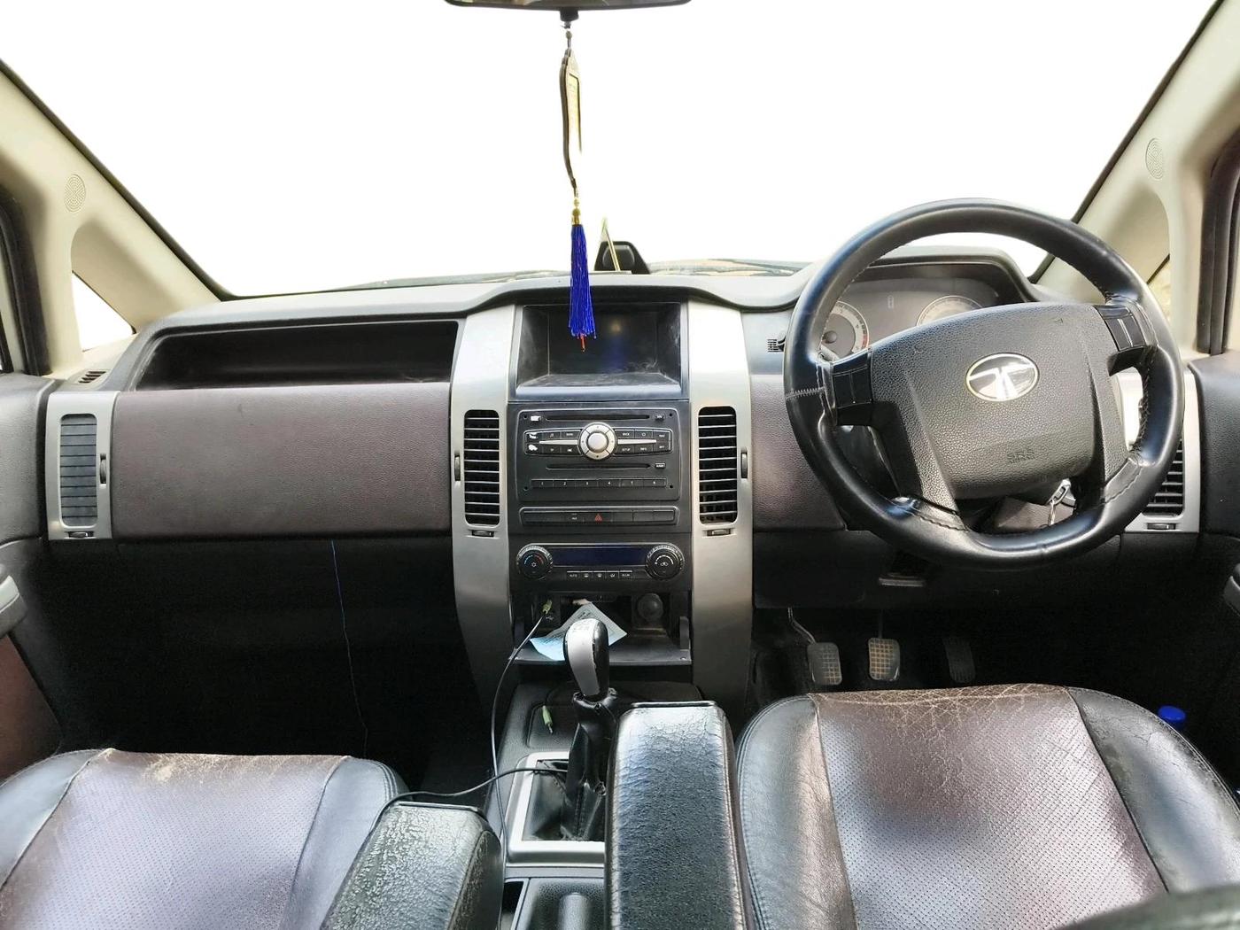2011 Tata Aria PRIDE 4X4, Diesel, Manual, 1,53,784 km, interior