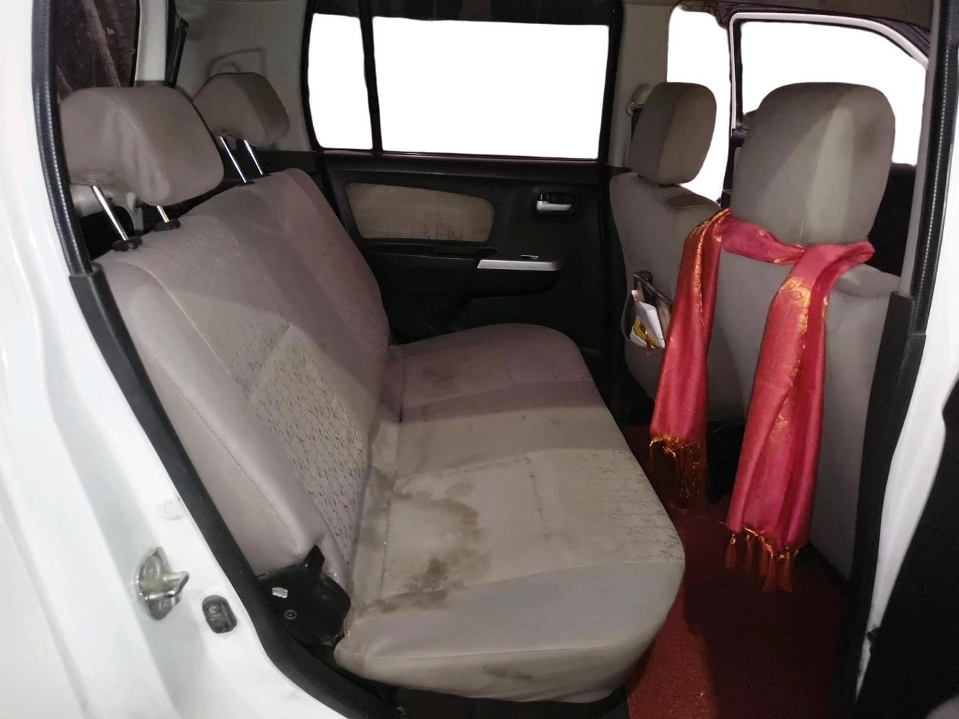 2015 Maruti Wagon R 1.0 VXI, Petrol, Manual, 68,279 km, interior