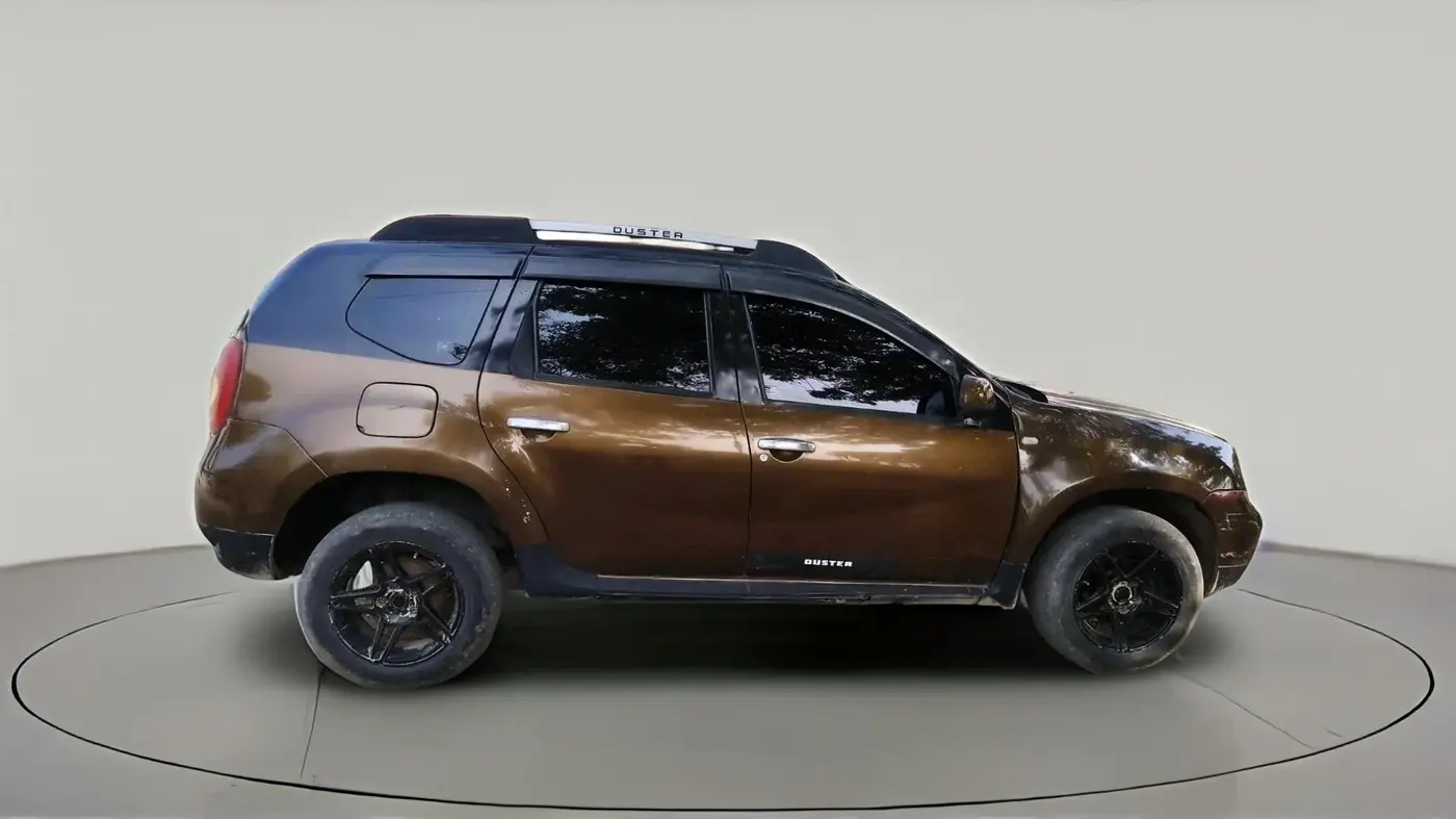 2015 Renault Duster 85 PS RXL DIESEL (OPT), Diesel, Manual, 1,29,785 km, exterior