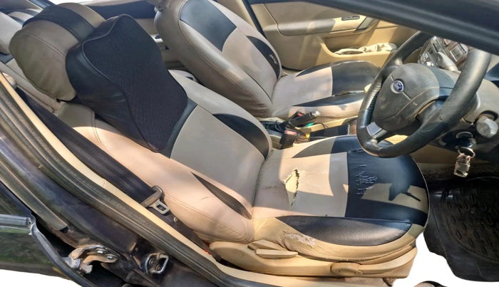 2012 Ford Fiesta ZXI 1.4 DIESEL, Diesel, Manual, 2,82,864 km, interior