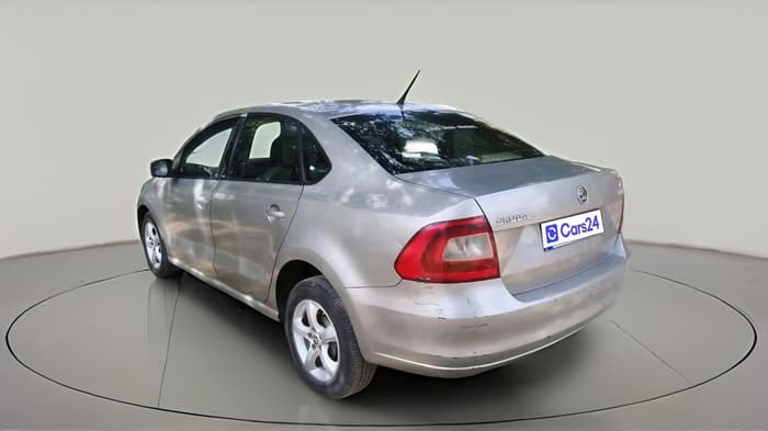 2015 Skoda Rapid AMBITION 1.5 TDI, Diesel, Manual, 1,69,491 km, exterior