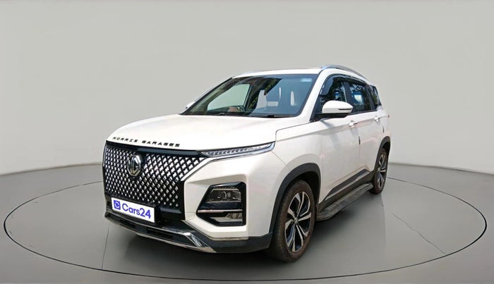 2023 MG HECTOR PLUS SHARP PRO 2.0 TURBO DIESEL 7 STR, Diesel, Manual, 17,238 km, exterior