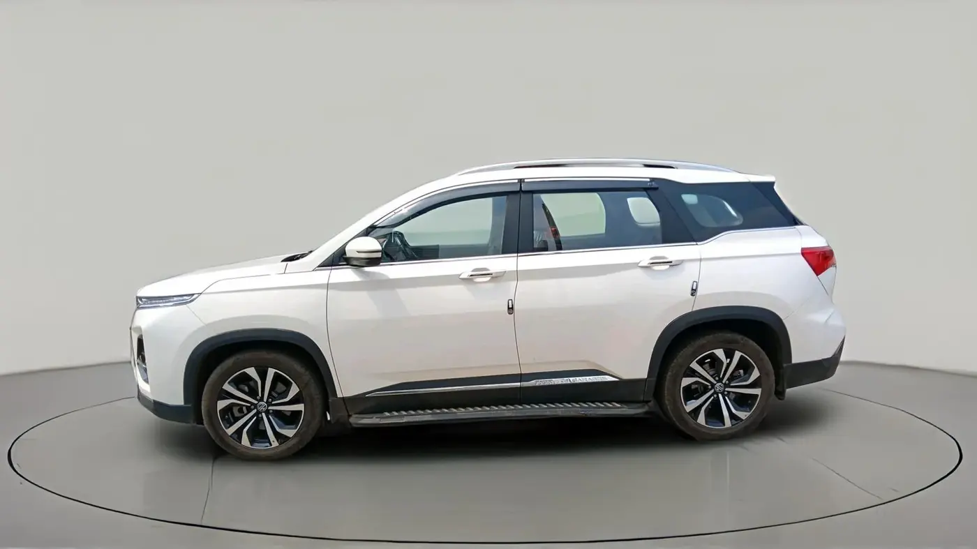 2023 MG HECTOR PLUS SHARP PRO 2.0 TURBO DIESEL 7 STR, Diesel, Manual, 17,238 km, exterior