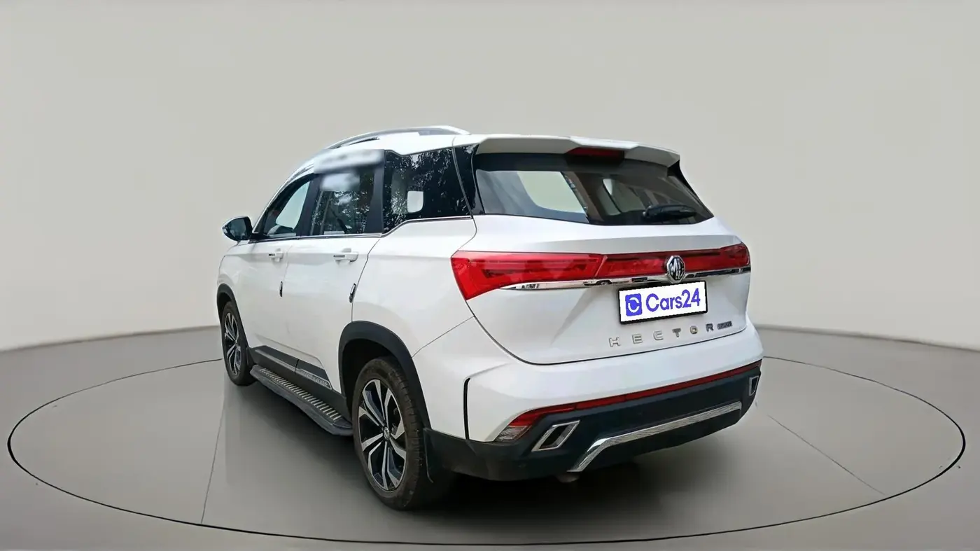 2023 MG HECTOR PLUS SHARP PRO 2.0 TURBO DIESEL 7 STR, Diesel, Manual, 17,238 km, exterior