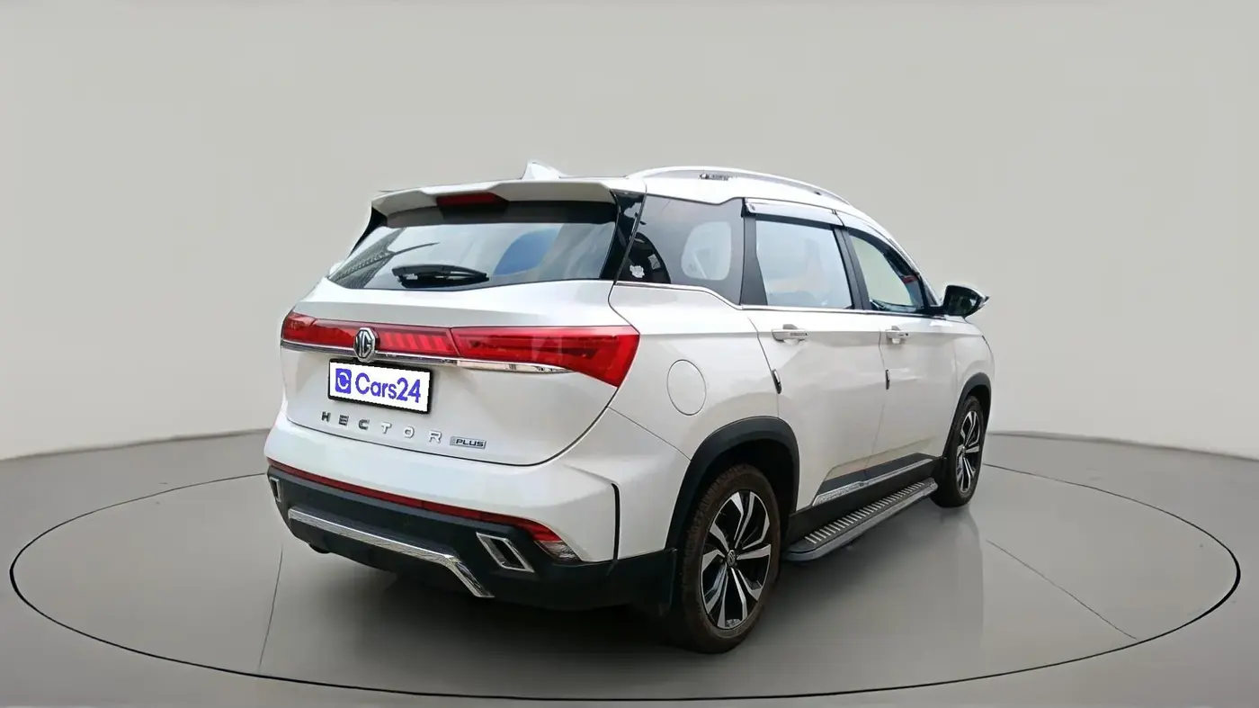 2023 MG HECTOR PLUS SHARP PRO 2.0 TURBO DIESEL 7 STR, Diesel, Manual, 17,238 km, exterior