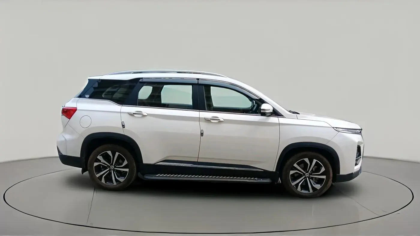 2023 MG HECTOR PLUS SHARP PRO 2.0 TURBO DIESEL 7 STR, Diesel, Manual, 17,238 km, exterior
