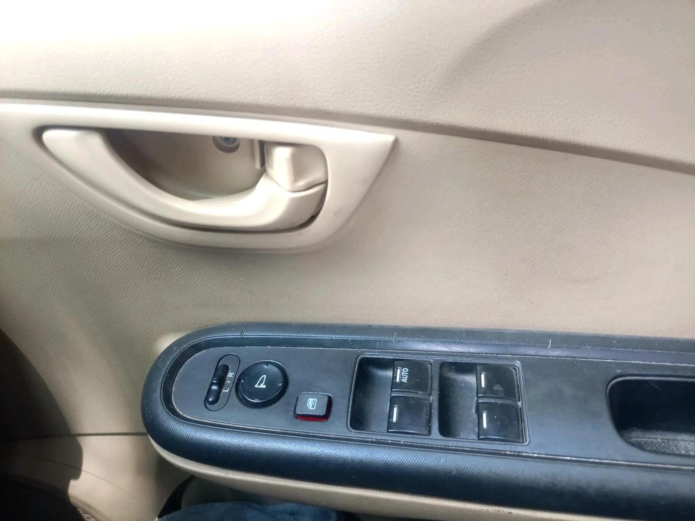 2018 Honda Amaze 1.2L I-VTEC S OPT, CNG, Manual, 72,733 km, interior