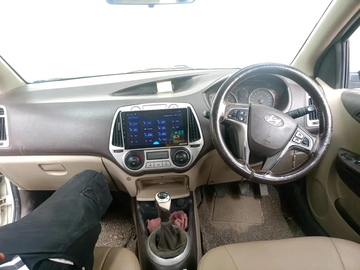 2011 Hyundai i20 SPORTZ (O) 1.4 CRDI, Diesel, Manual, 1,07,391 km, interior