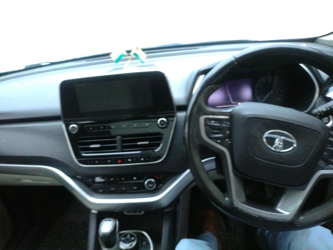2022 Tata Safari XZA PLUS, Diesel, Automatic, 2,02,669 km, interior