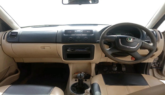 2011 Skoda Fabia ACTIVE 1.2 MPI, Petrol, Manual, 1,49,308 km, interior