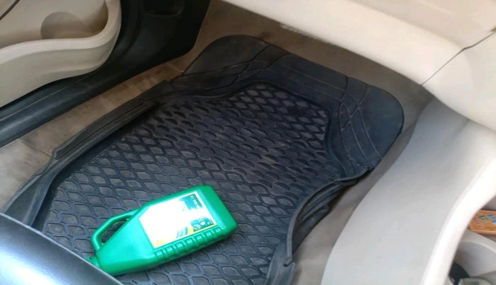 2011 Skoda Fabia ACTIVE 1.2 MPI, Petrol, Manual, 1,49,308 km, interior